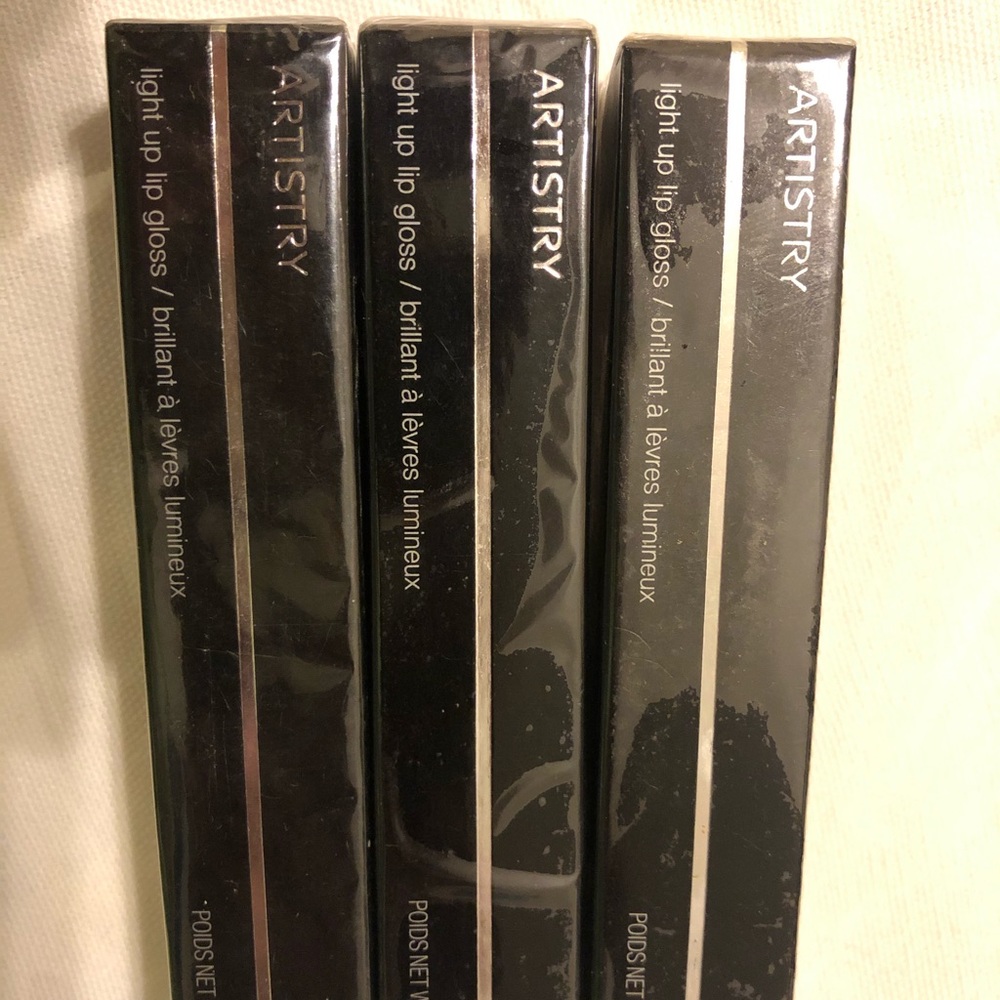 3 new passion lip glosses.